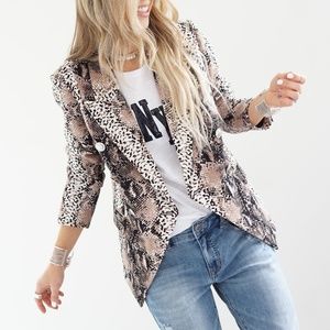 NEW! DECJUBA Carly Blazer in Python - US 6 (AU 10)